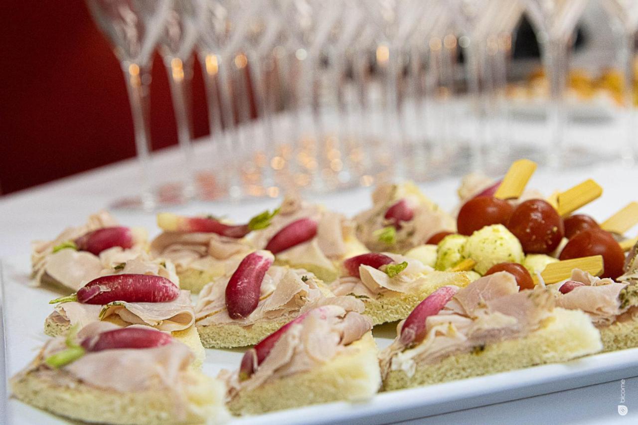 Logis Hotel & Restaurant - Le Relais De Montigny Zewnętrze zdjęcie