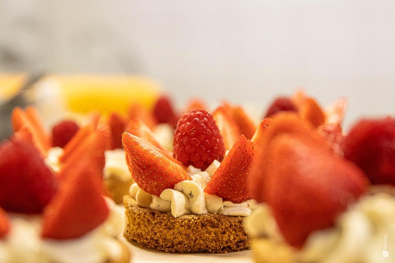 Logis Hotel & Restaurant - Le Relais De Montigny Zewnętrze zdjęcie