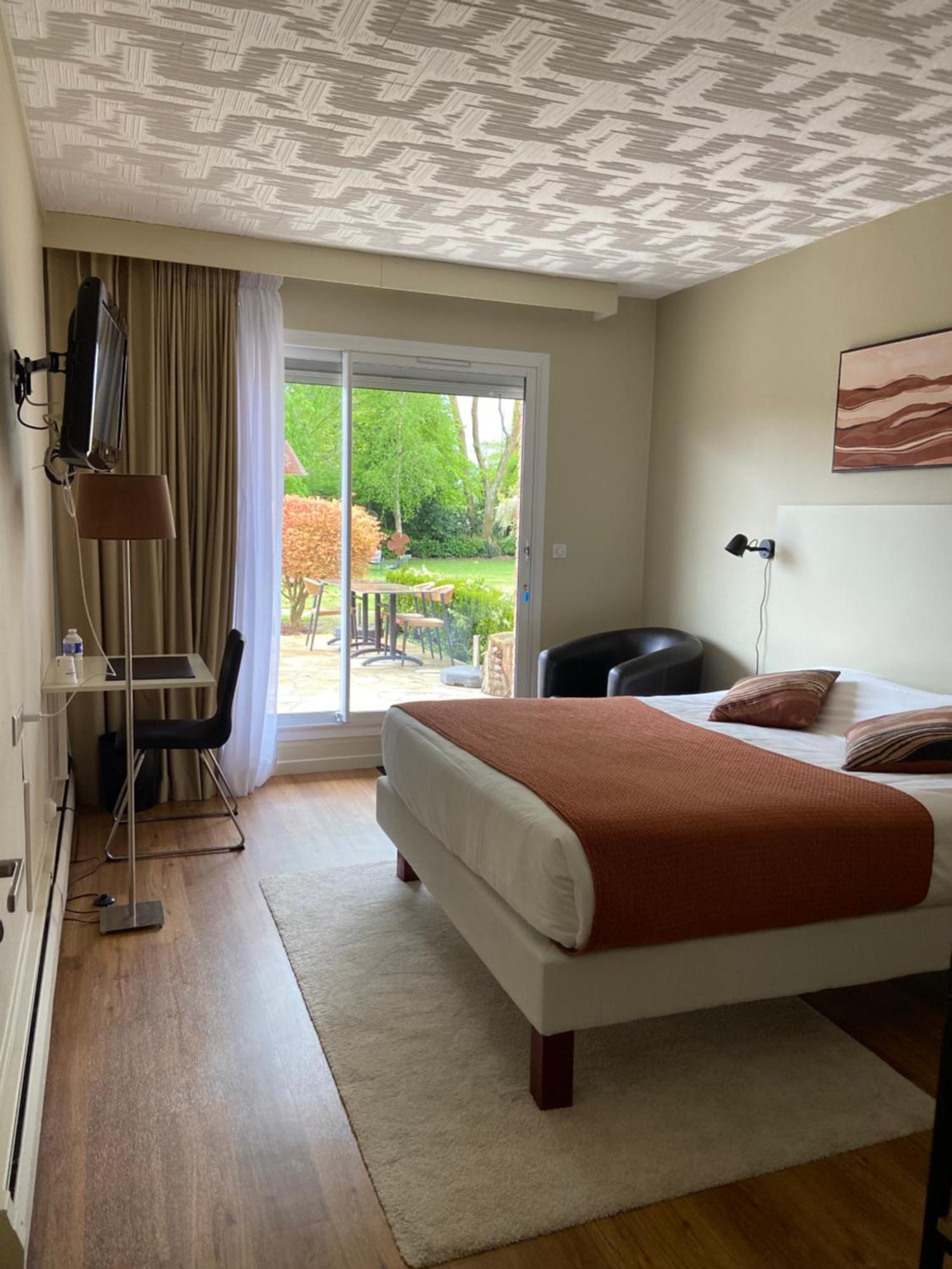Logis Hotel & Restaurant - Le Relais De Montigny Zewnętrze zdjęcie